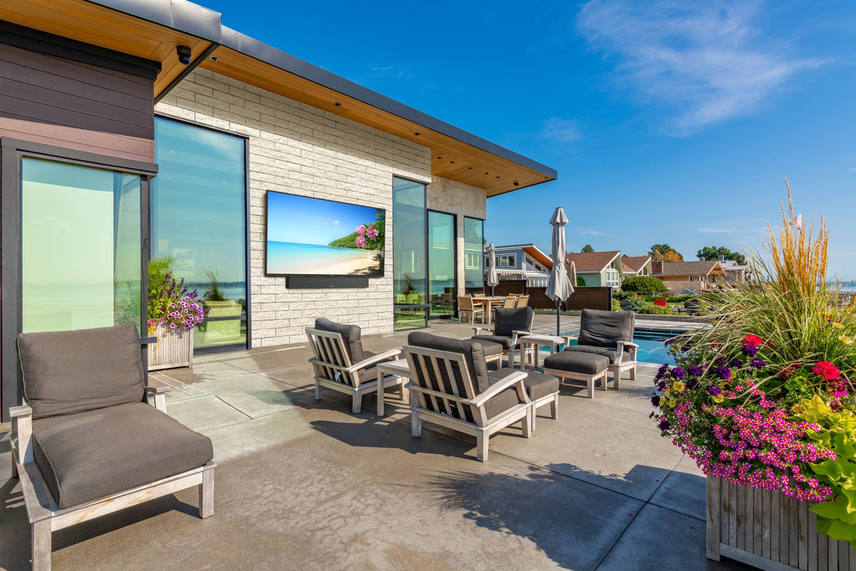 New Neptune™ Full Sun Outdoor Smart Tvs